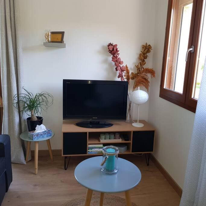 Studio Avec Terrasse Au Calme Jayat 외부 사진